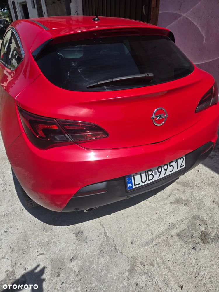 Opel Astra 1.4 Turbo - 11