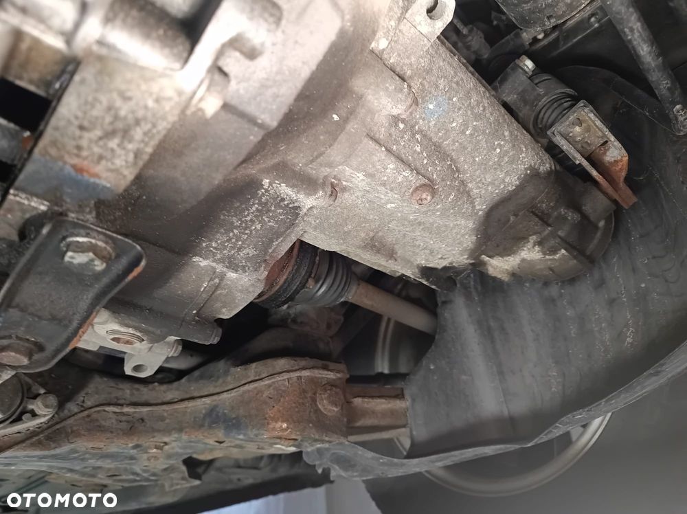 Audi A3 3-drzwiowe 1.6 Attraction - 22