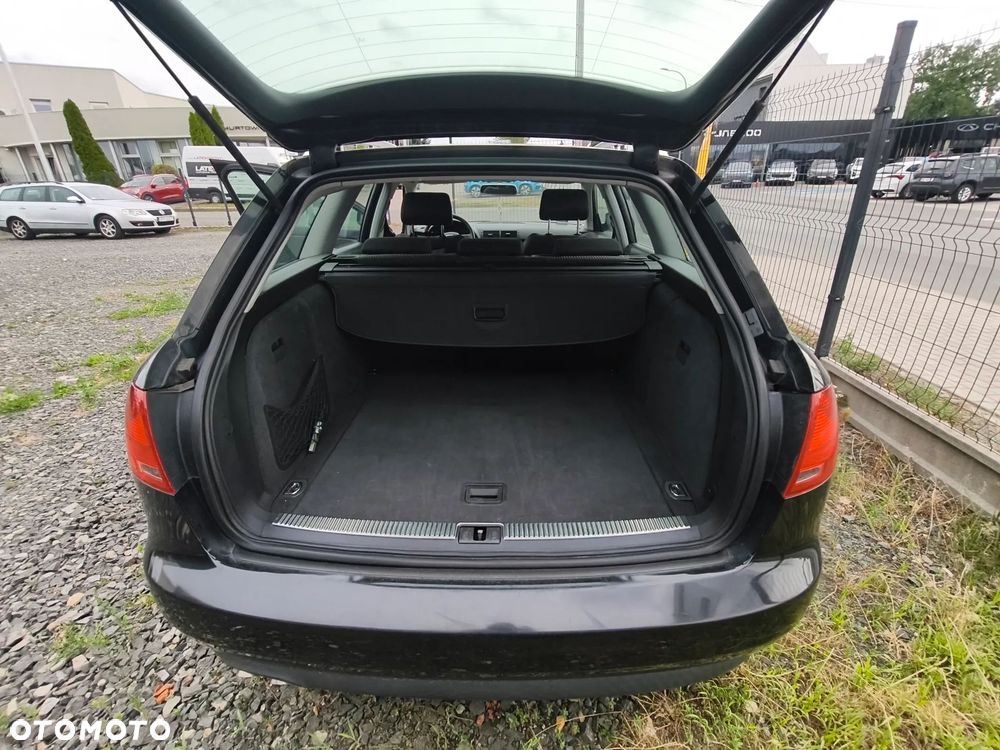 Audi A4 Avant 2.0 TDI - 9