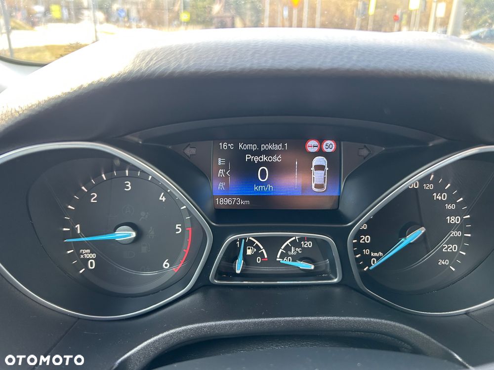 Ford Focus 1.5 EcoBlue Start-Stopp-System TITANIUM STYLE - 14