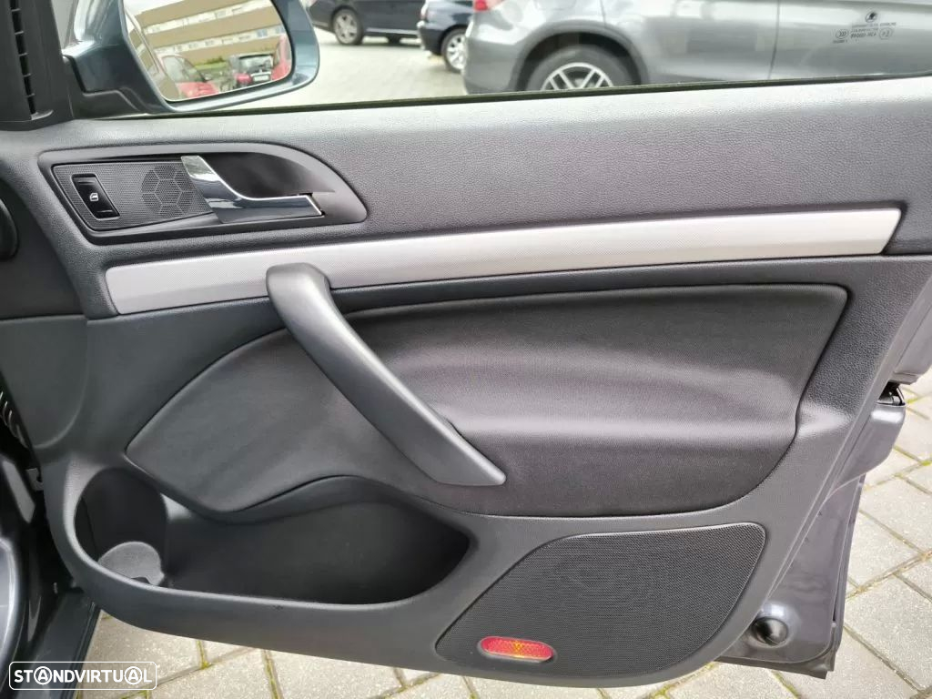 Skoda Octavia Break 1.6 TDi Sportline - 25