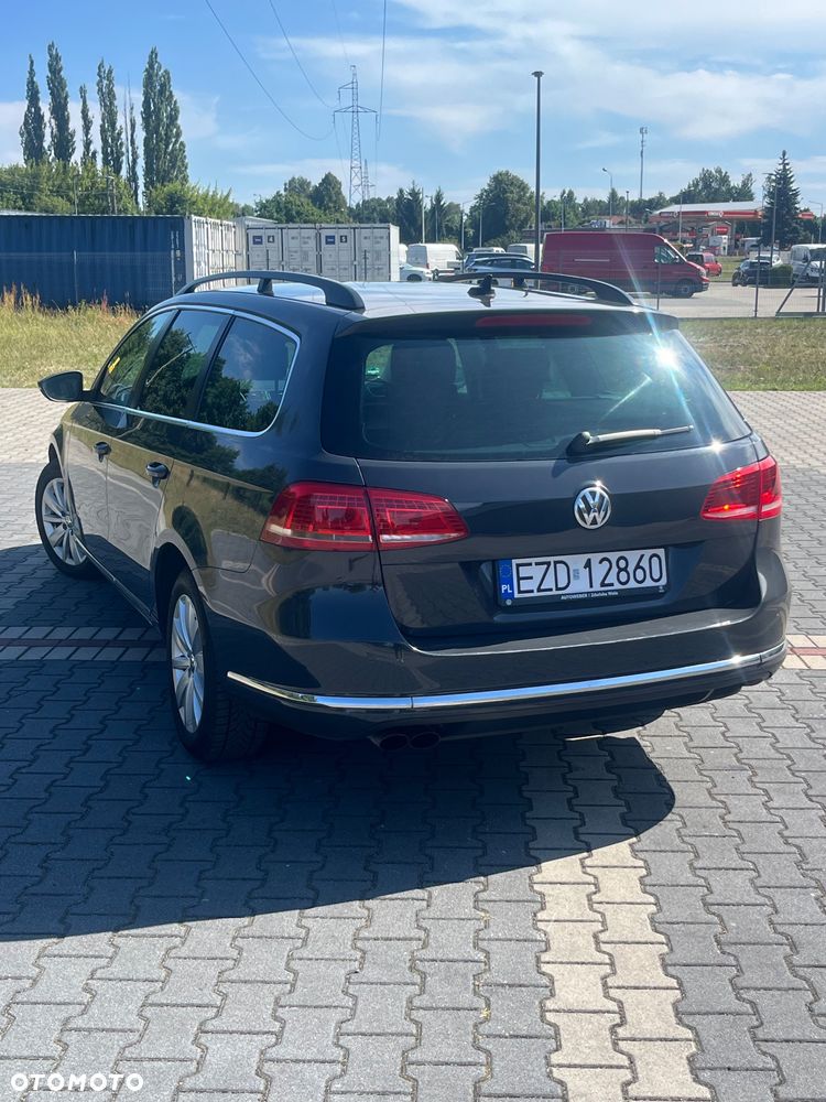 Volkswagen Passat 2.0 TDI DPF Trendline DSG - 22