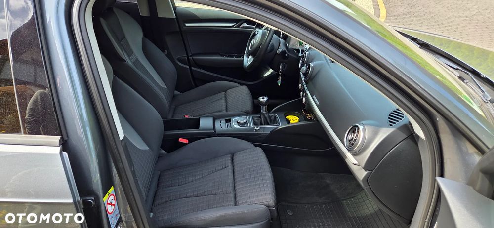 Audi A3 Sportback 2.0 TDI quattro Ambition - 9
