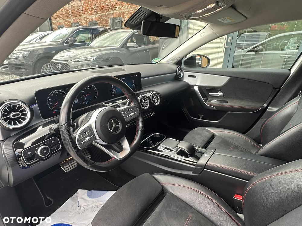 Mercedes-Benz Klasa A 250 7G-DCT AMG Line - 14