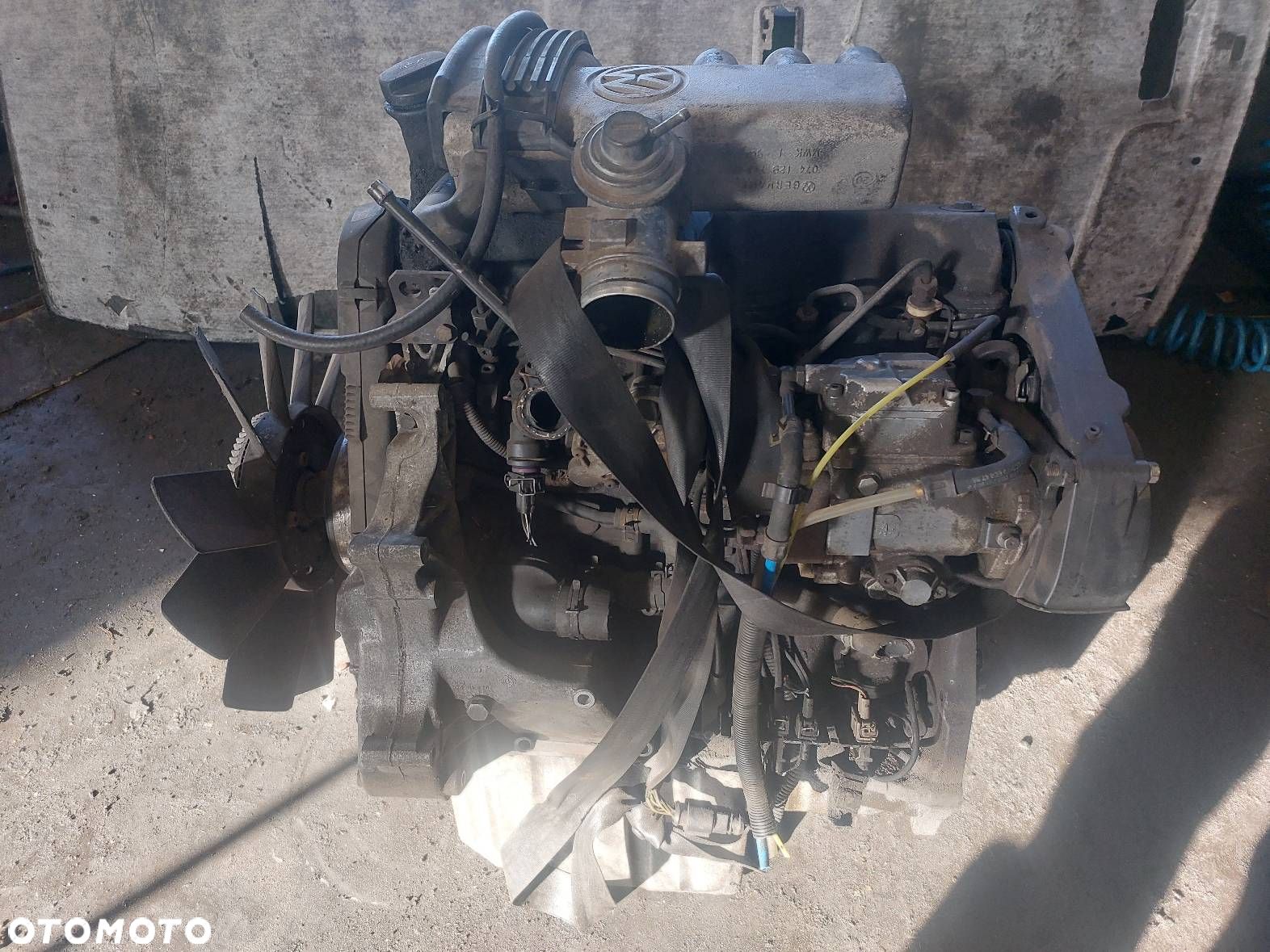 SILNIK KOMPLETNY AGX VW LT II 2.5 SDI 074130109Q - 1