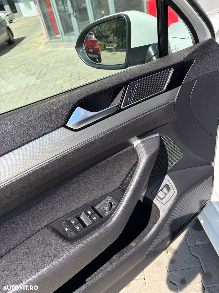 Volkswagen Passat 1.4 TSI ACT (BlueMotion Technology) DSG Highline - 10