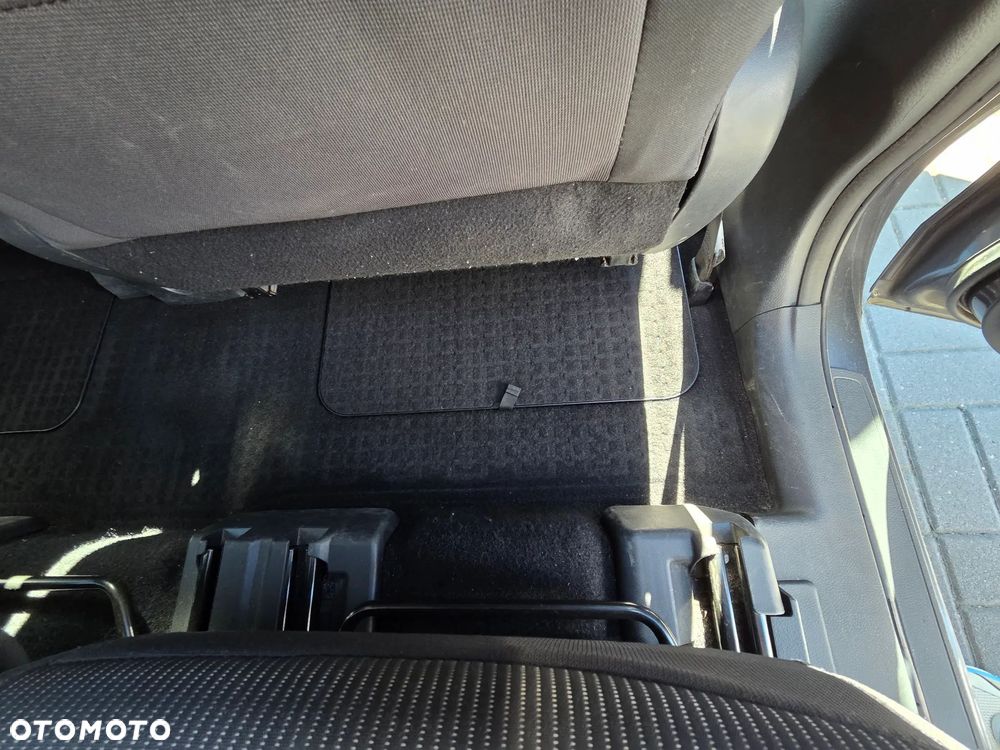 Toyota Verso 1.8 Premium EU6 - 33