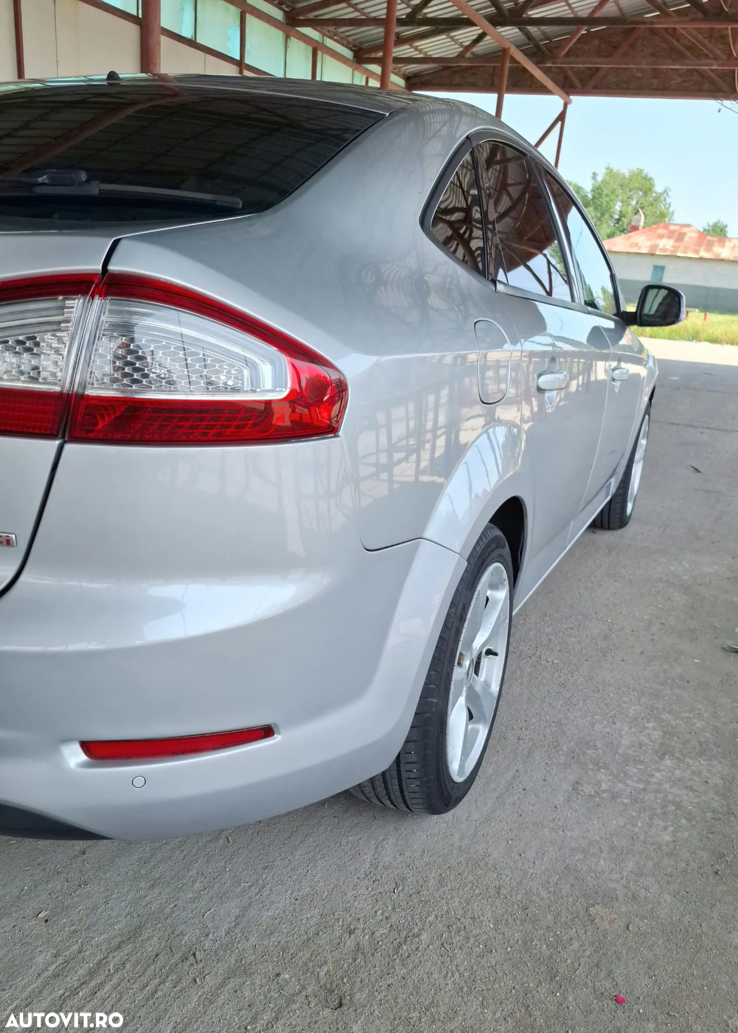 Ford Mondeo 2.0 TDCi Titanium - 12