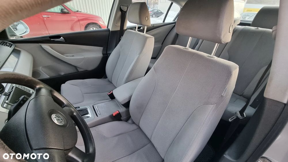 Volkswagen Passat 2.0 TDI DPF Comfortline DSG - 7