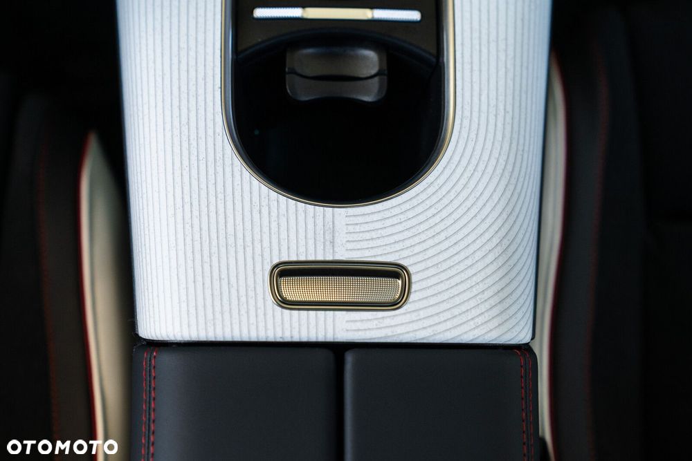 Mercedes-Benz CLA 200 mHEV 8G-DCT - 21