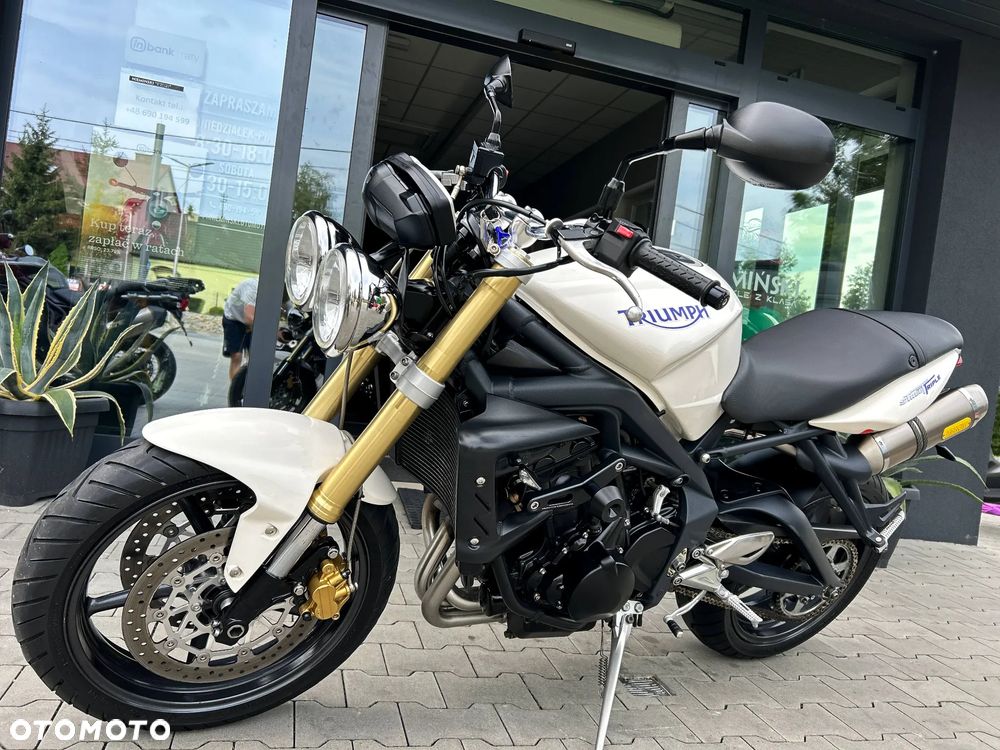 Triumph Street Triple - 6