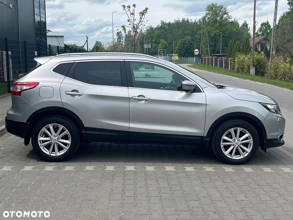 Nissan Qashqai 1.6 dCi Xtronic TEKNA+ - 11