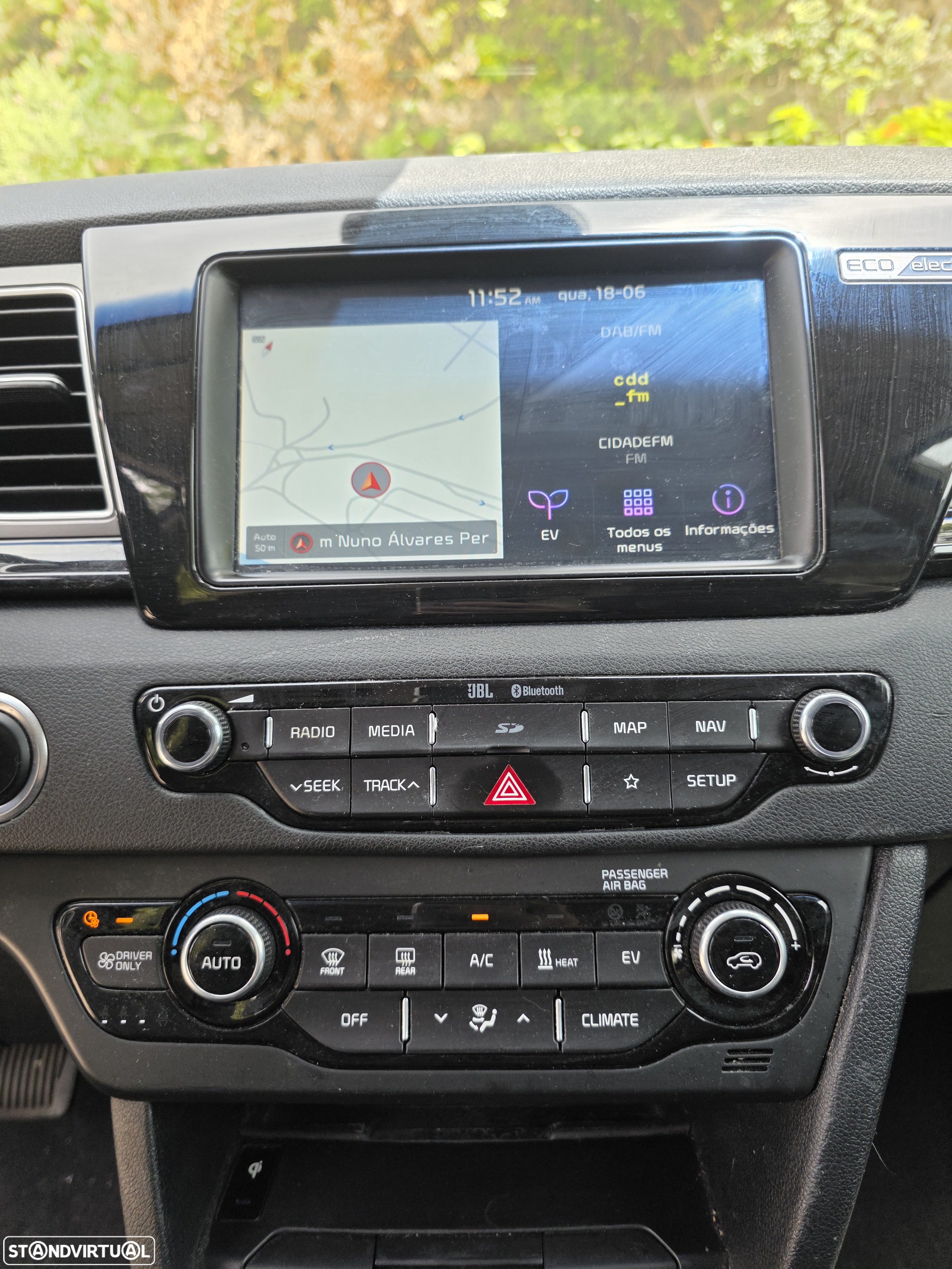 Kia Niro EV e-Niro 64kWh Tech X - 11
