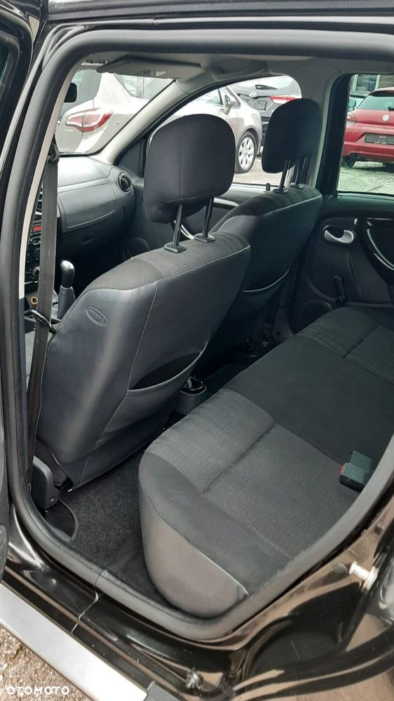 Dacia Duster 1.6 16V 4x2 - 15