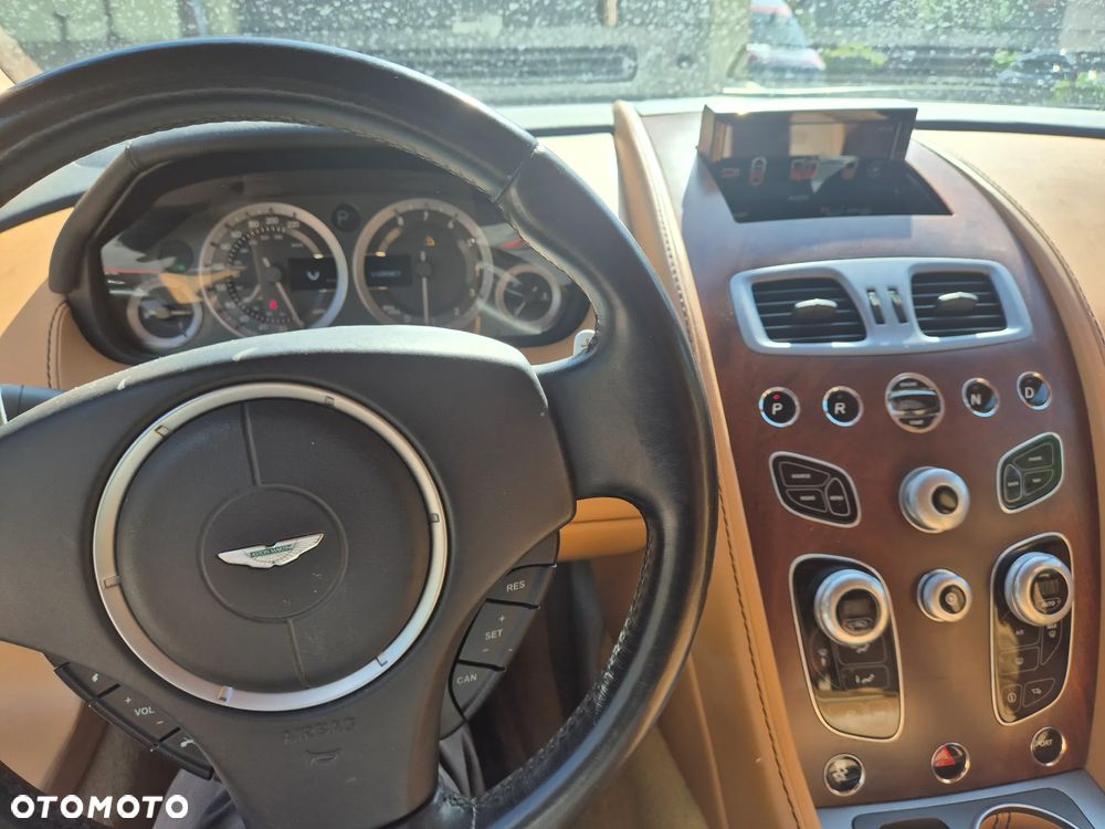 Aston Martin Rapide Standard - 3