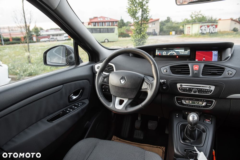 Renault Scenic - 23