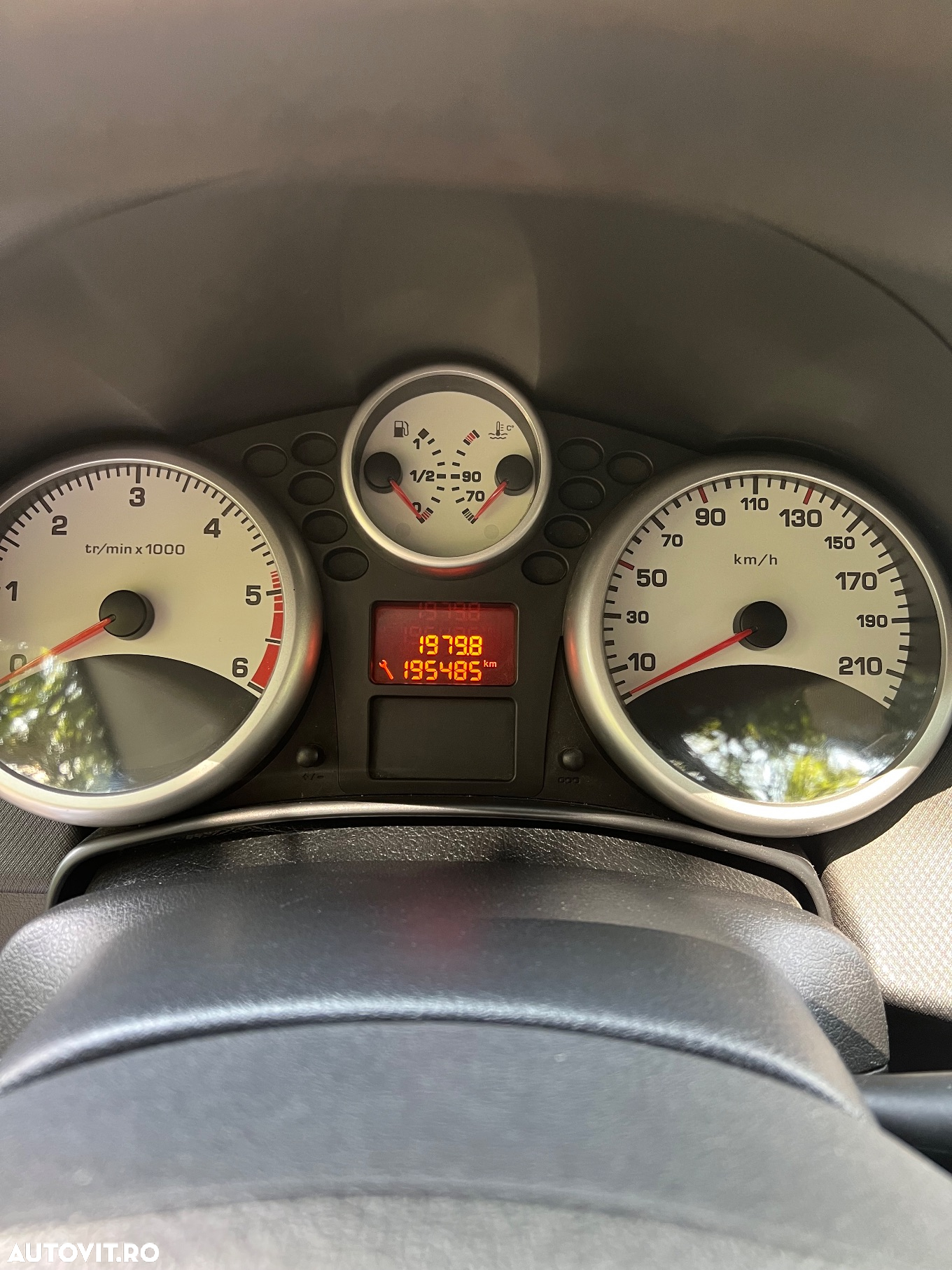 Peugeot 207 1.4HDI Premium - 8