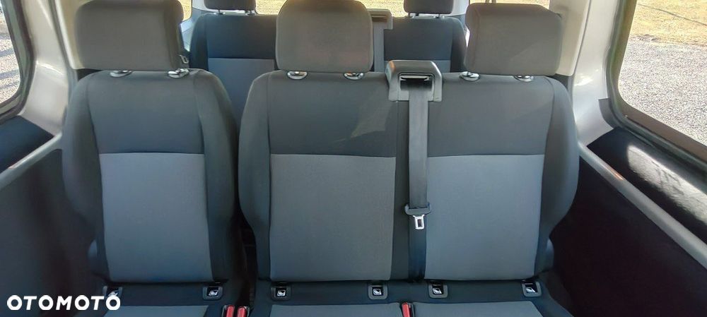 Opel Vivaro Lang - 15