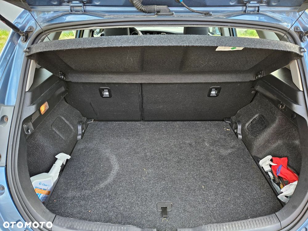 Toyota Auris 1.6 Dynamic - 6