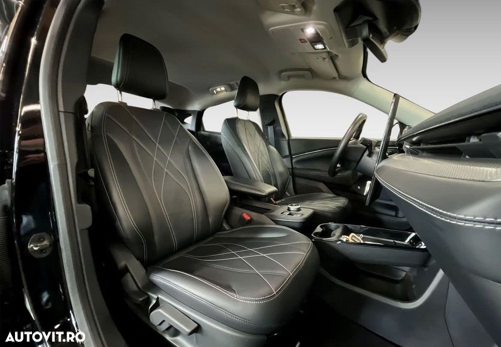 Ford Mustang Mach-E Standard - 12