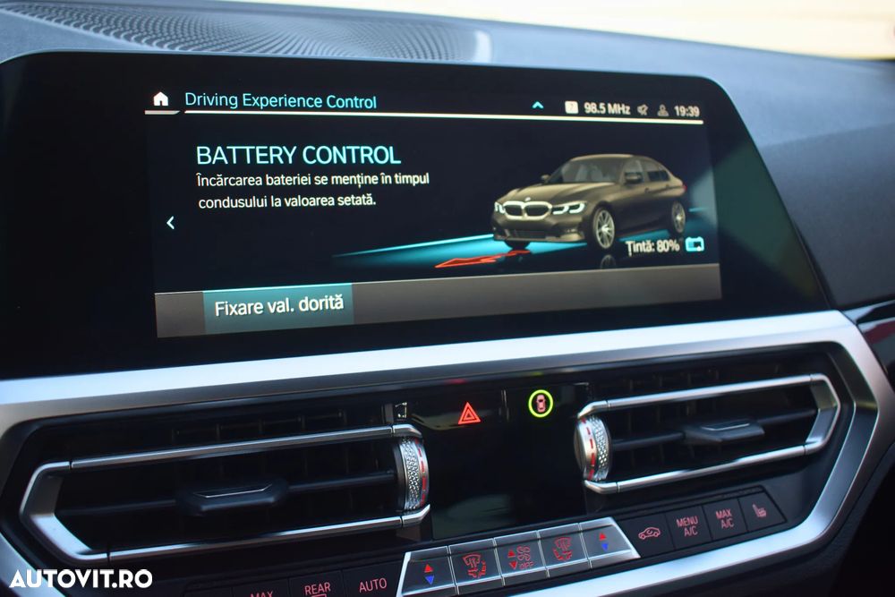 BMW Seria 3 330e AT PHEV - 35