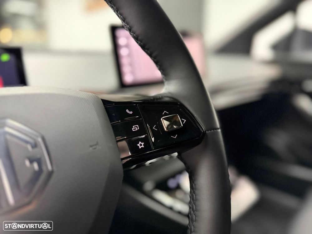 MG MG4 64 kWh Luxury - 18