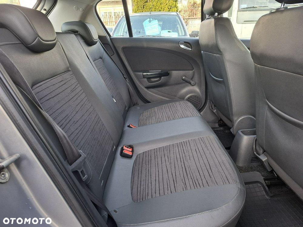 Opel Corsa 1.2 16V Essentia - 19