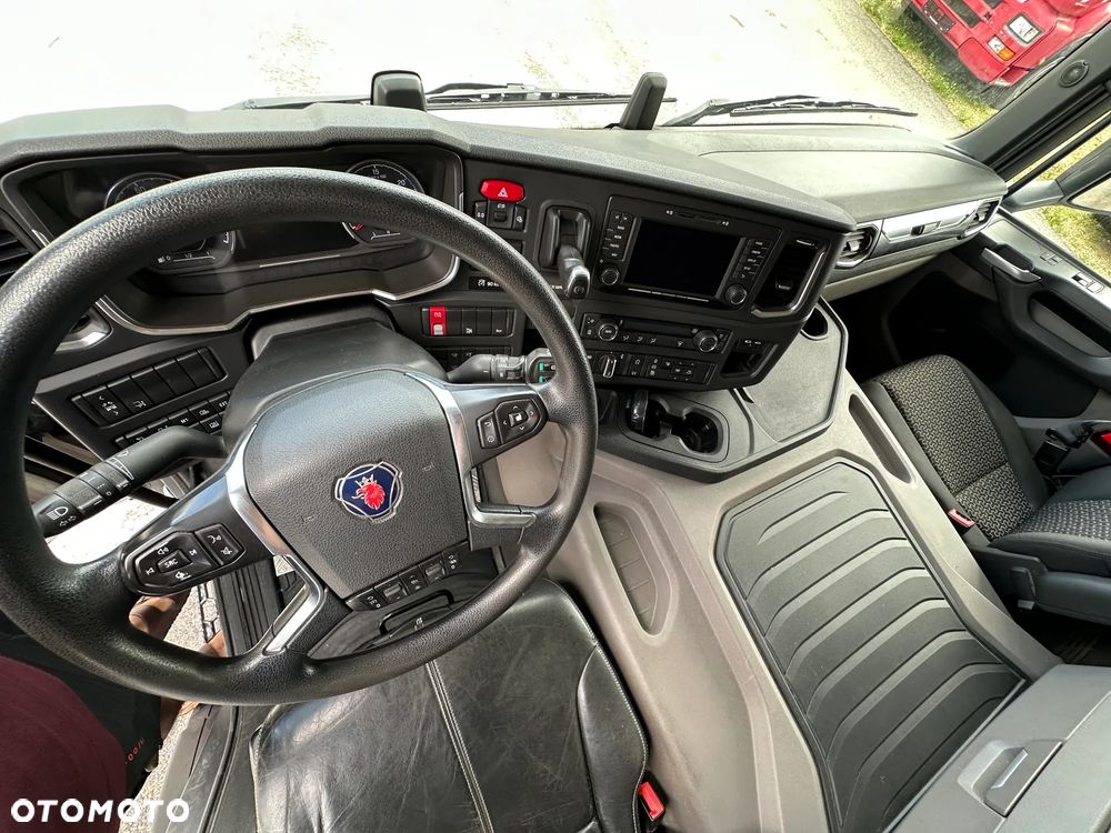 Scania P370 6X2*4 EURO6 + TERMO KING - 19