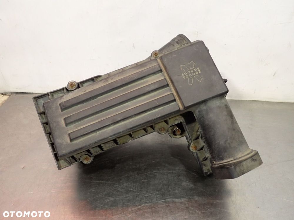 OBUDOWA FILTRA POWIETRZA VOLKSWAGEN GOLF V  3C0129607AF   3C0129601AM - 1