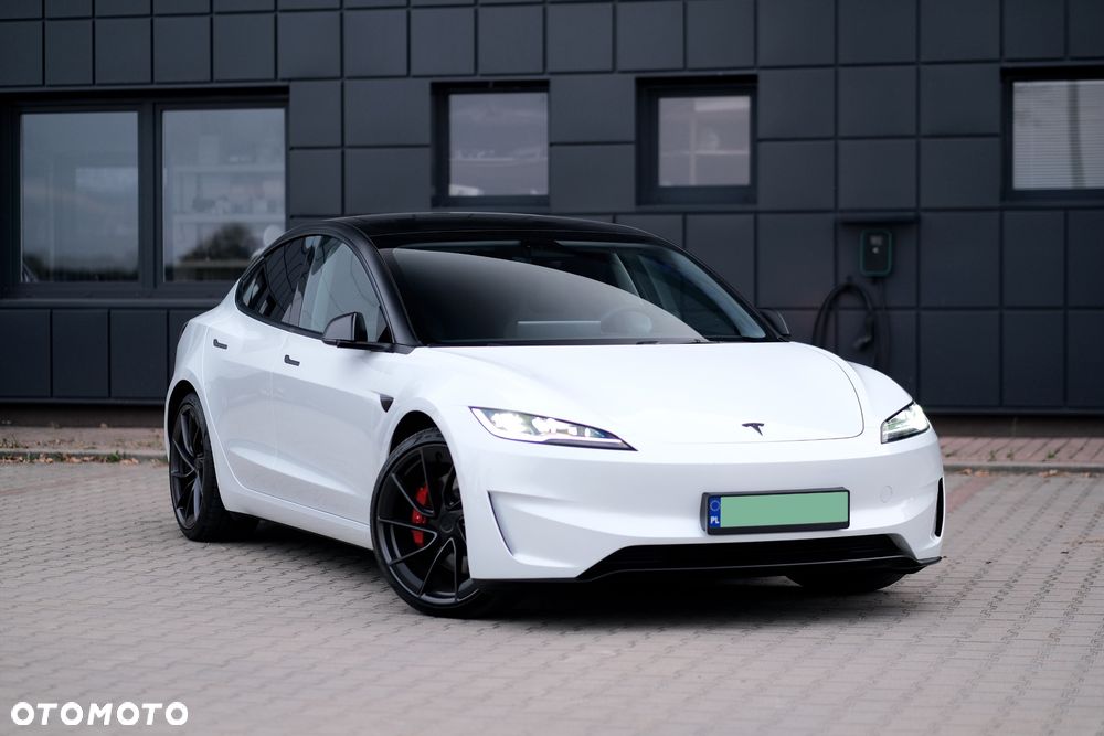 Tesla Model 3 Performance AWD - 15