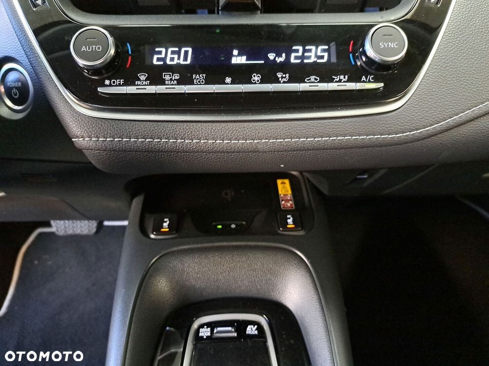 Toyota Corolla 1.8 Hybrid Comfort - 27
