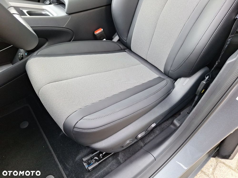 BYD Dolphin G - 12