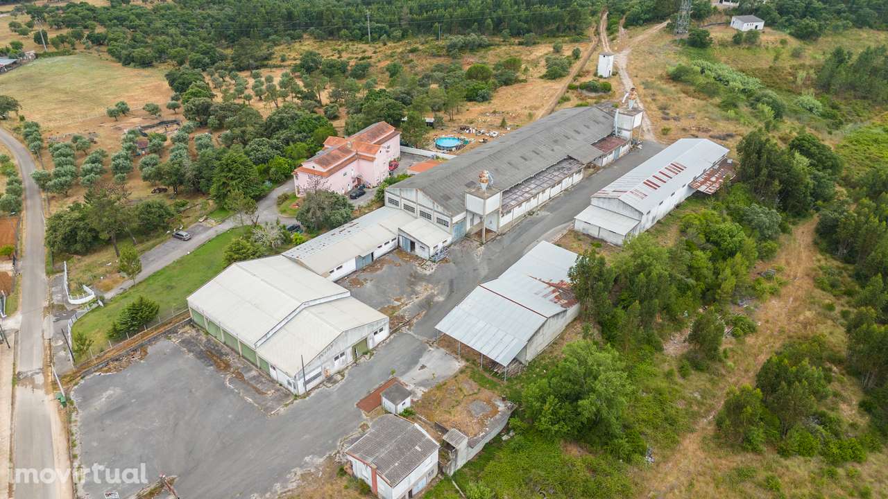 Complexo Fabril em Tomar: Localização Privilegiada a 2 km da A13 - Grande imagem: 3/48