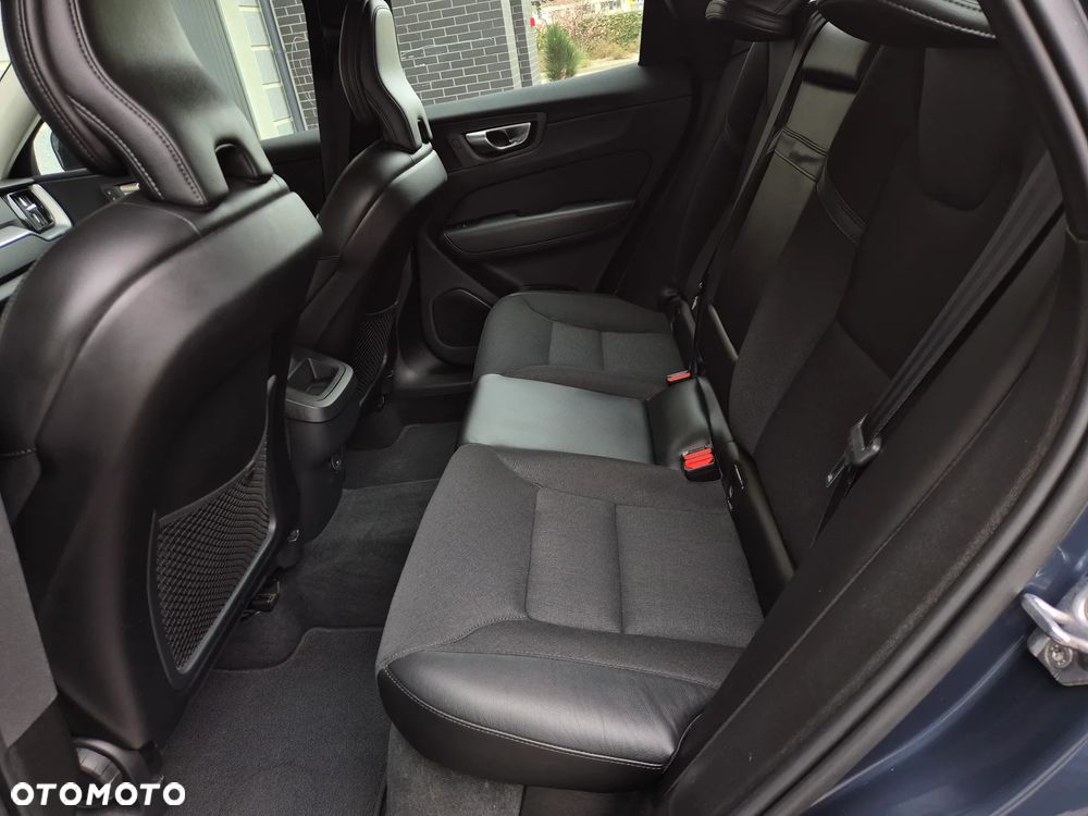 Volvo XC 60 B4 B Inscription - 24