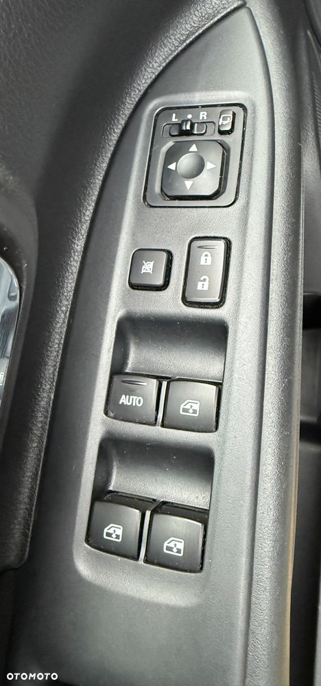 Mitsubishi Outlander 2.0 4WD CVT Active+ - 17