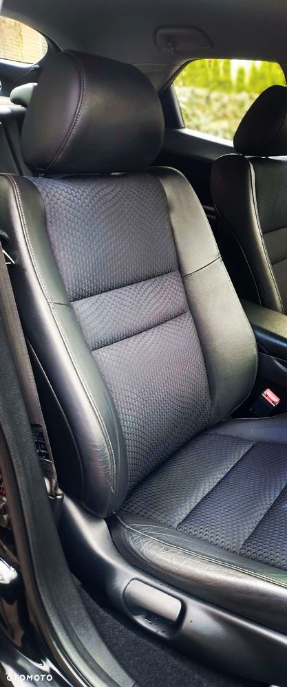 Honda Civic 1.4 i-VTEC Elegance - 21