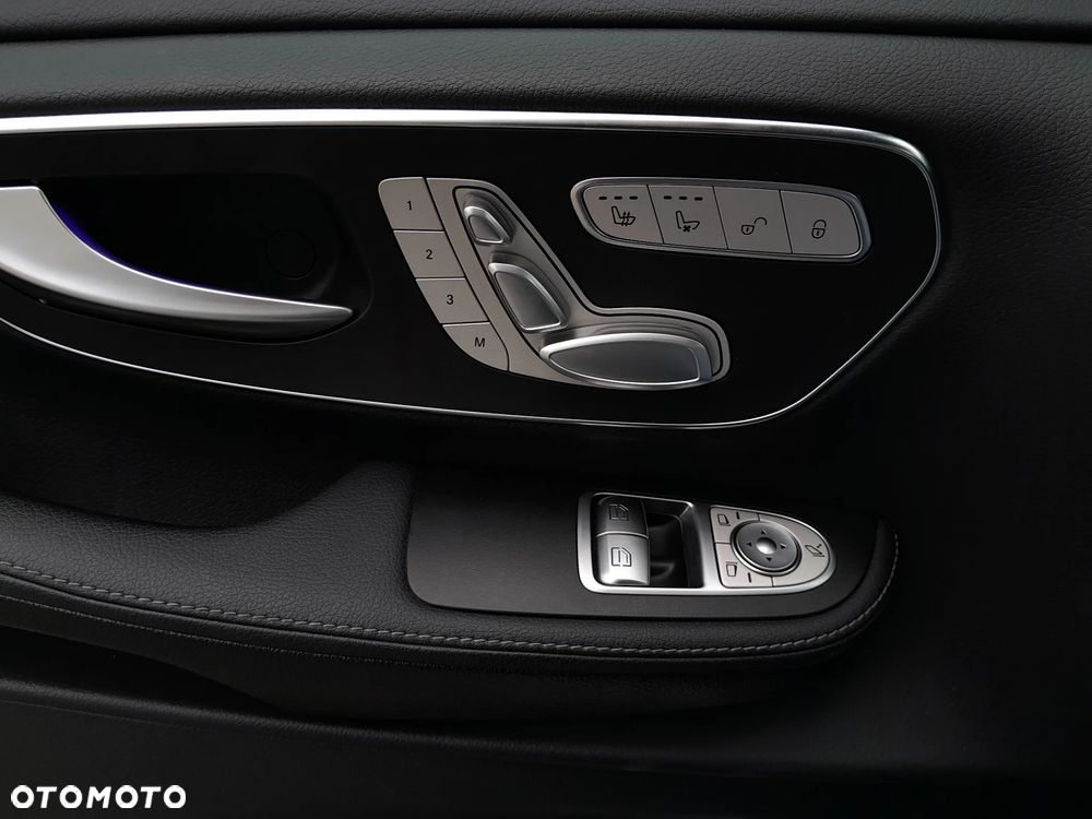 Mercedes-Benz Klasa V 300 d 4-Matic 9G-Tronic Avantgarde (d³ugi) - 18