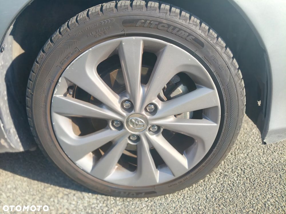 Toyota Auris ver-1-8-hsd-luna - 29