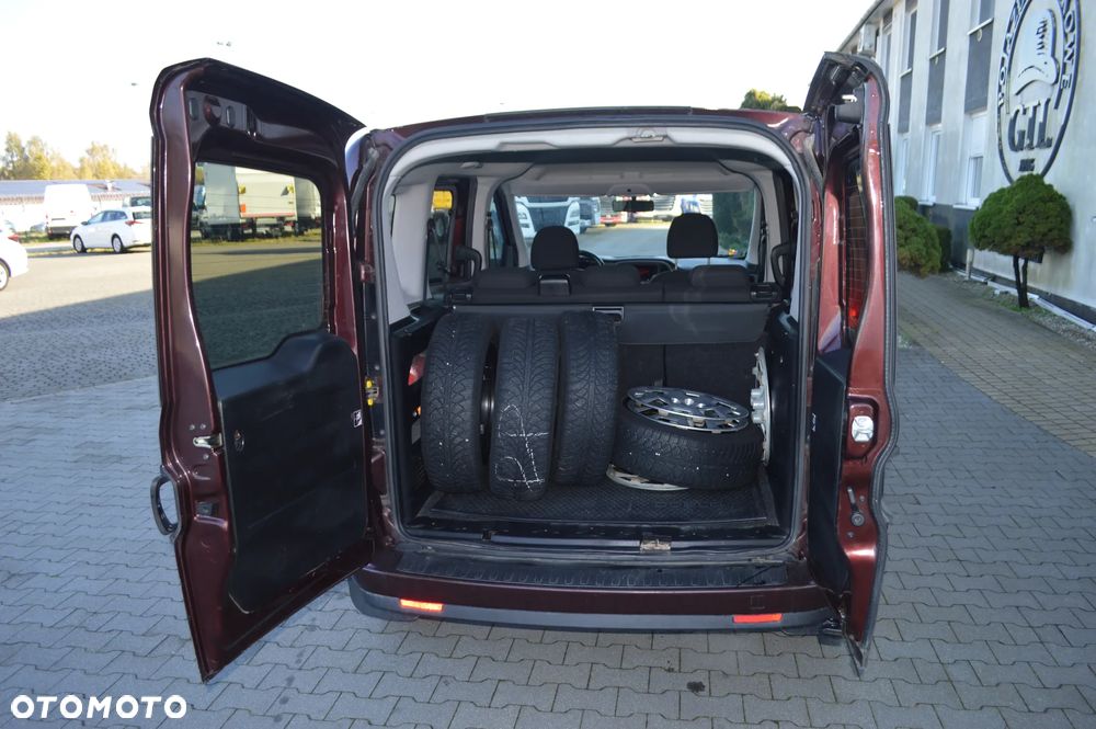 Fiat Doblo 1.4 T-Jet 16V Lounge - 10