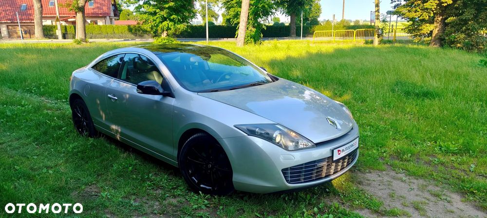 Renault Laguna dCi 150 FAP Night and Day - 1