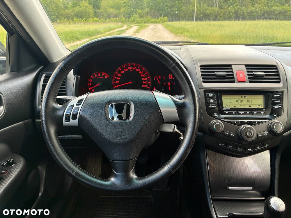 Honda Accord 2.0 i Executive - 28