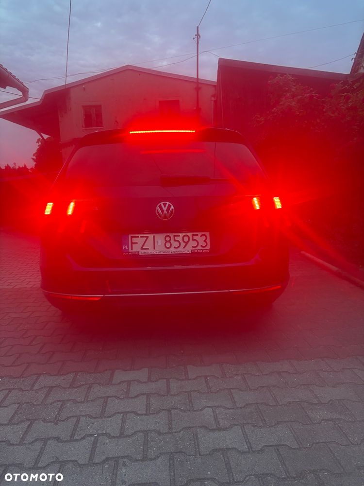 Volkswagen Passat 2.0 TDI BMT Highline - 16