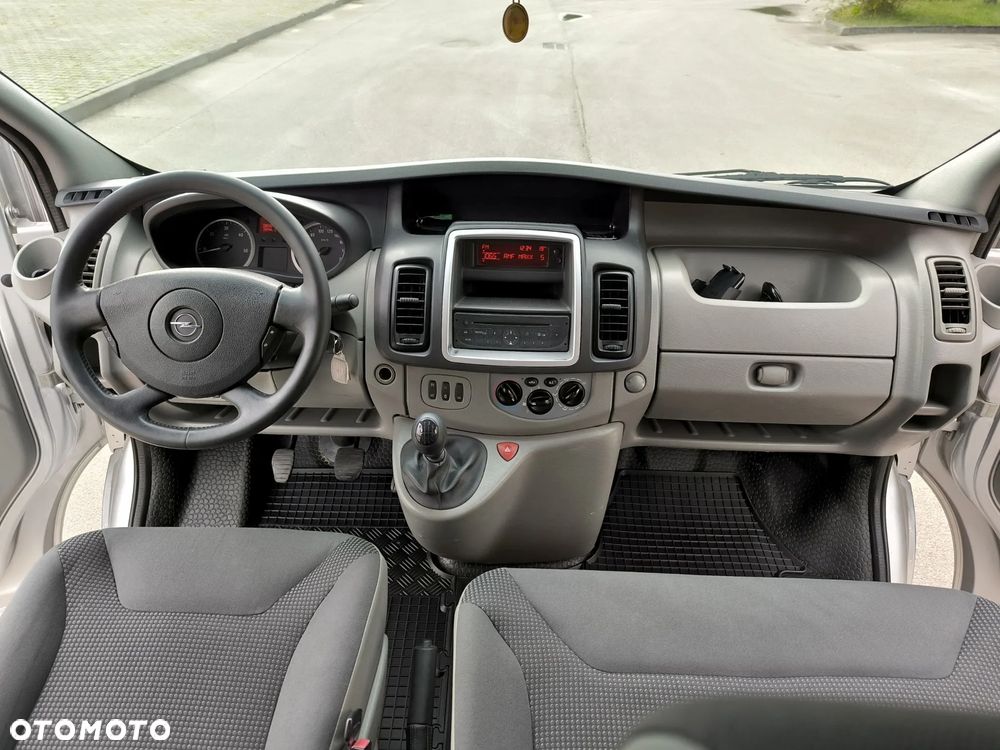Opel Vivaro L2H1 2.9t - 20