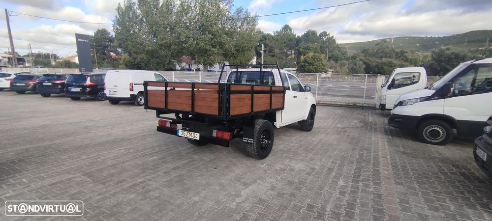 Toyota HILUX KINGCAB 4WD 2.4 D-4D 150CV || 4X4 - 5