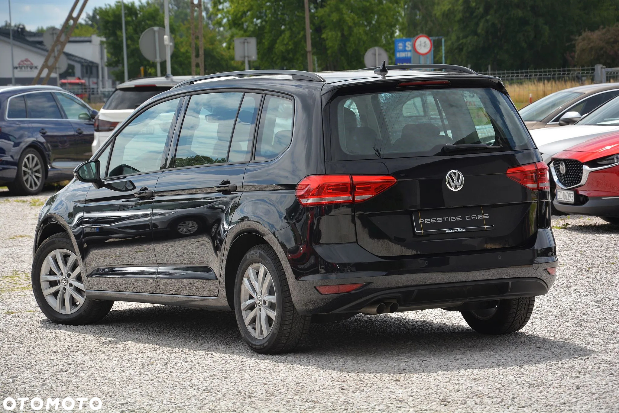 Volkswagen Touran 2.0 TDI BMT Comfortline - 6