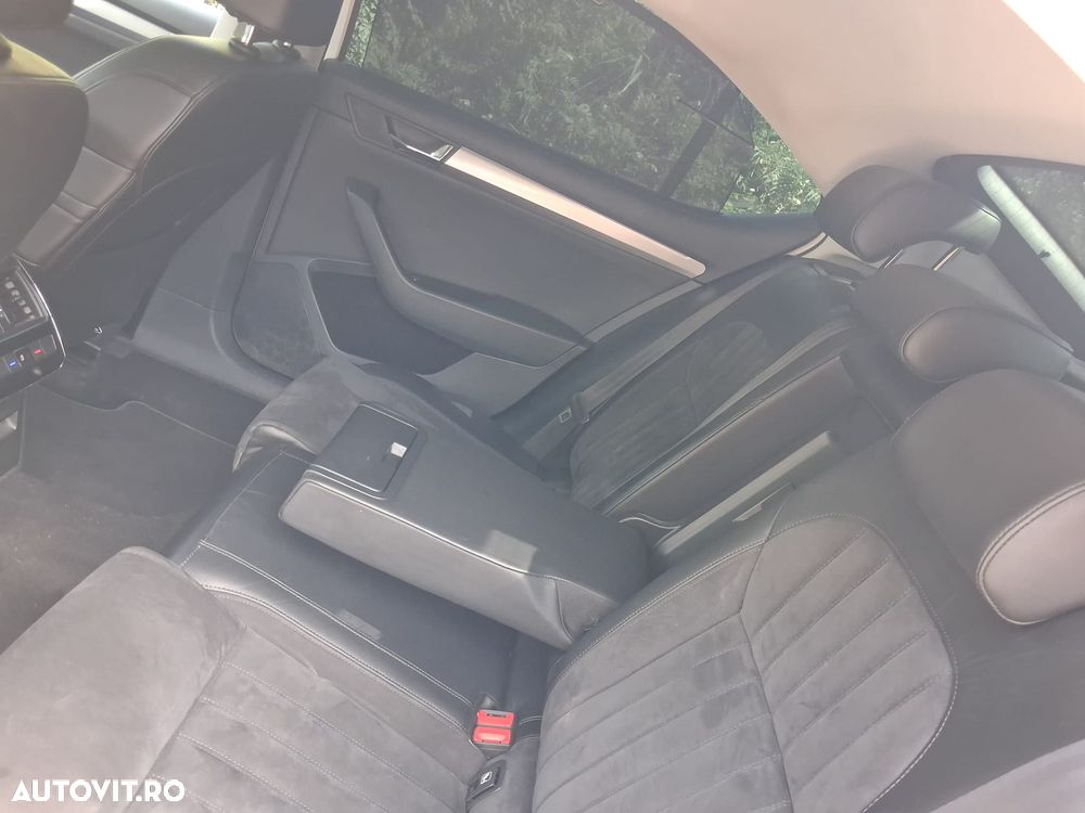 Skoda Superb 2.0 TDI Laurin & Klement - 25