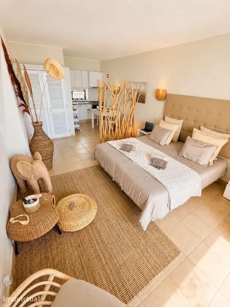T0 renovado com vista mar, piscina e a 5 minutos a até da praia – Cent - Grande imagem: 4/19