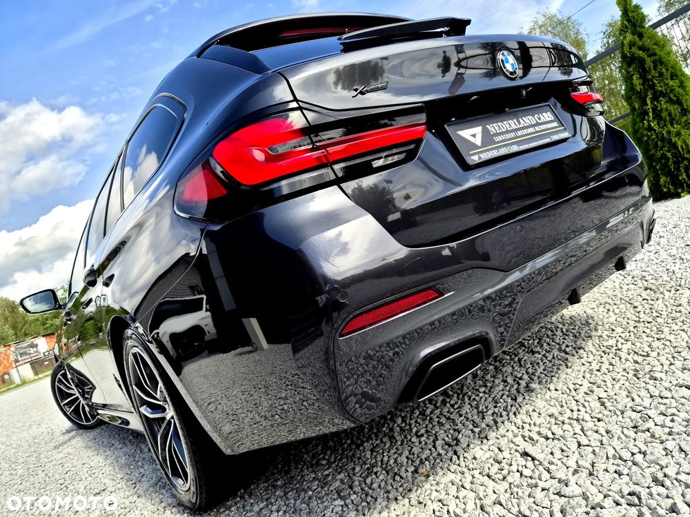 BMW Seria 5 520d xDrive mHEV M Sport Edition - 8