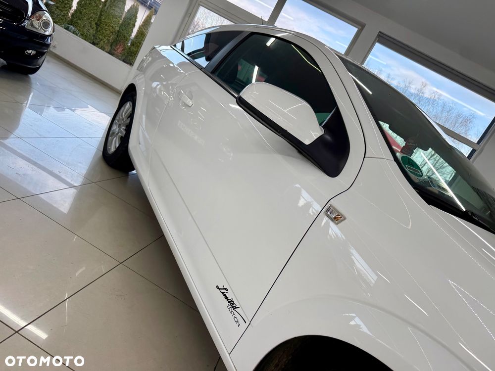 Opel Astra 1.6 Black&White - 9