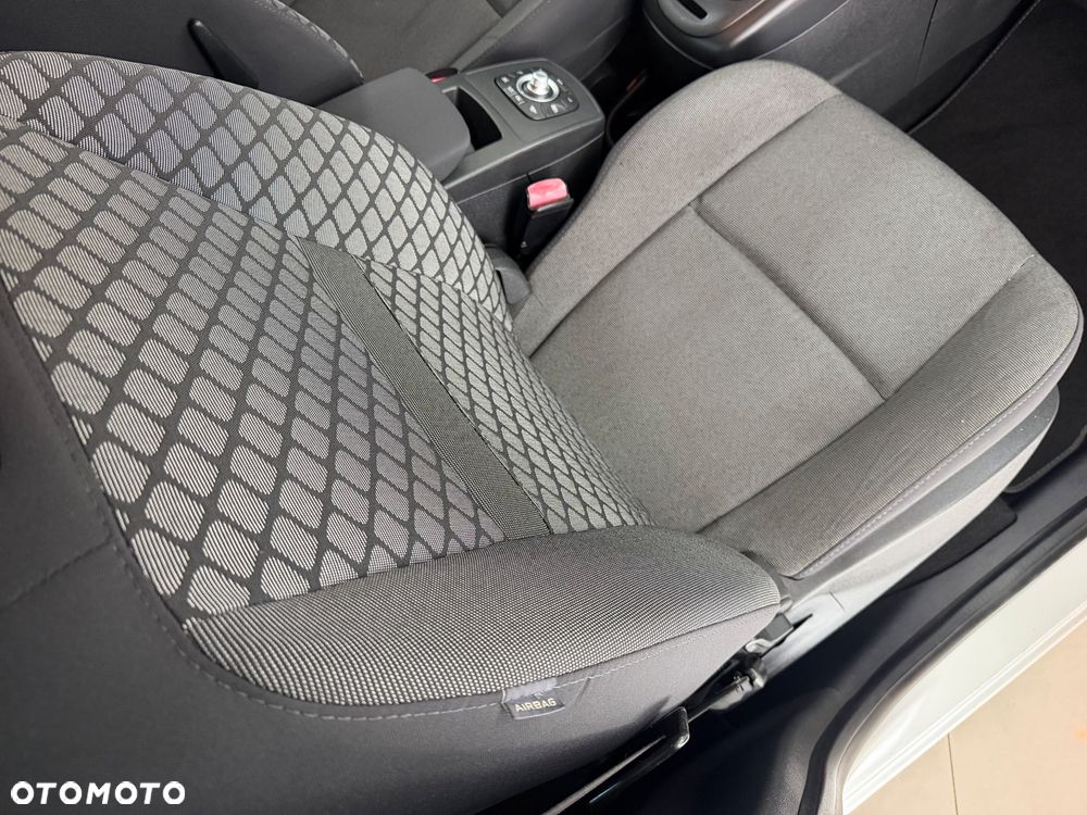 Renault Scenic 1.6 16V 110 LIMITED - 31